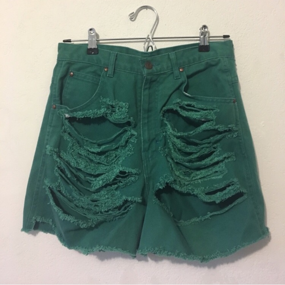 Distressed High Waist Shorts